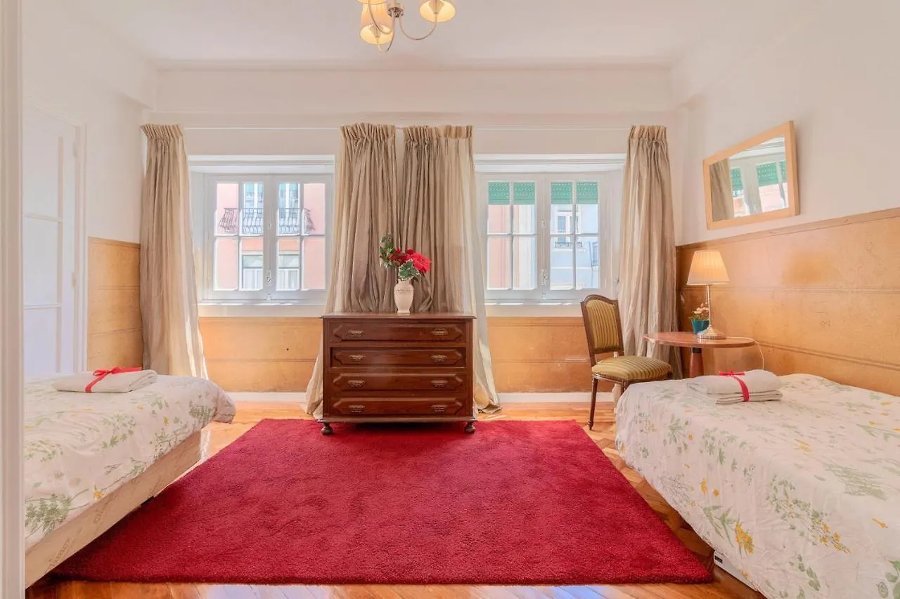 شقة 4 Bedrooms Appartement With City View And Wifi At Lisboa