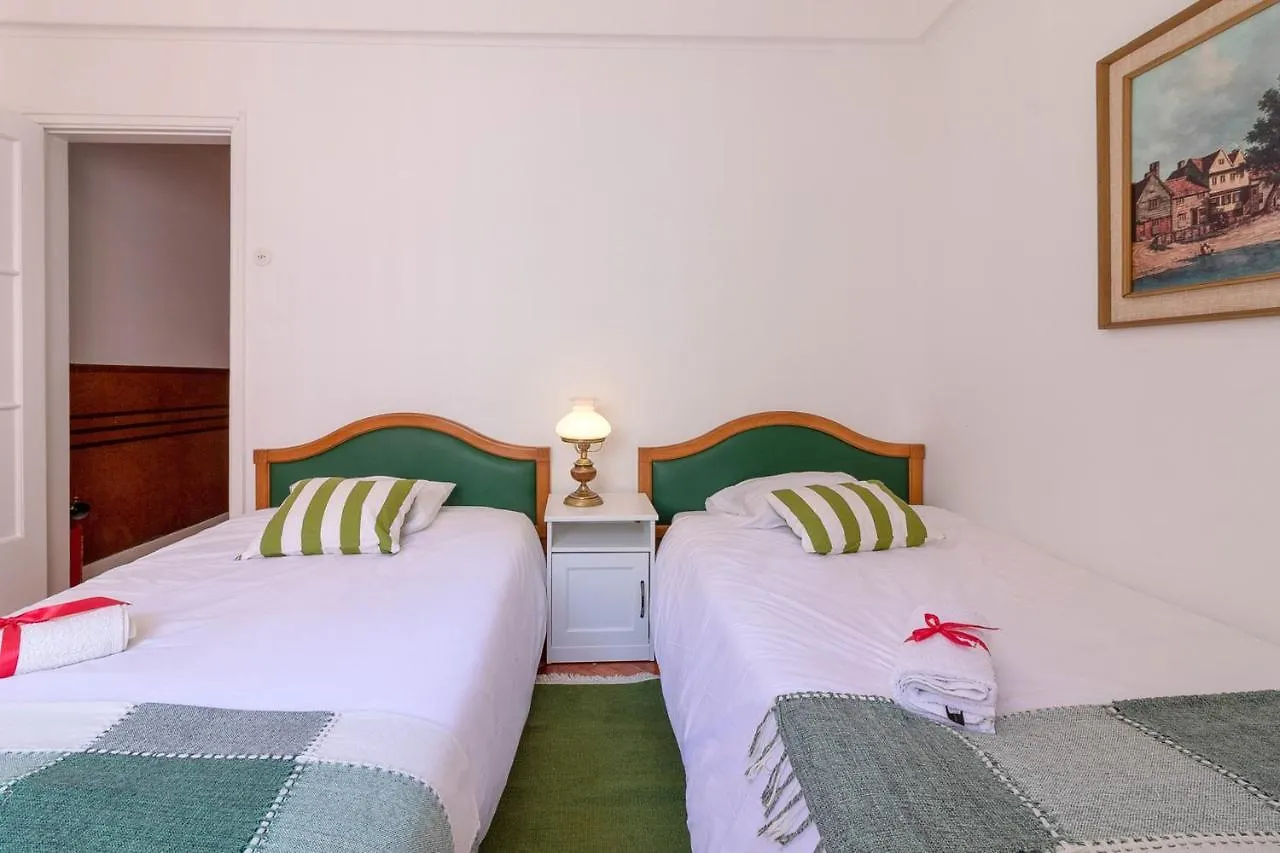 4 Bedrooms Appartement With City View And Wifi At Lisboa 0*,  البرتغال
